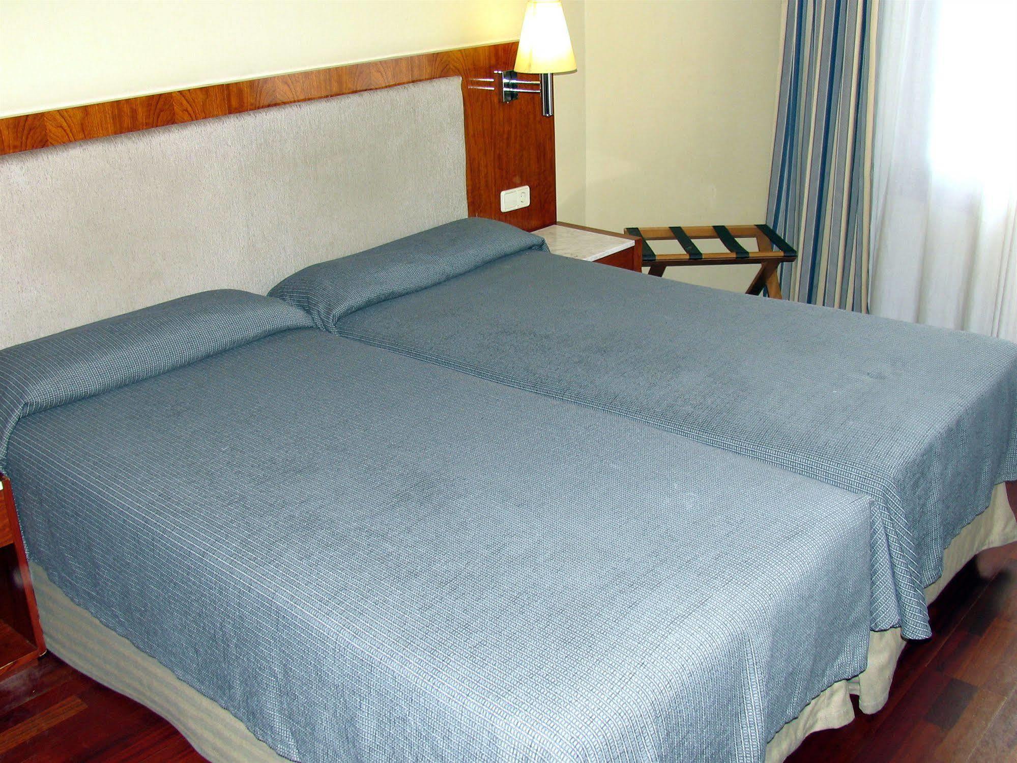 Hotel Pedralbes Барселона Екстер'єр фото